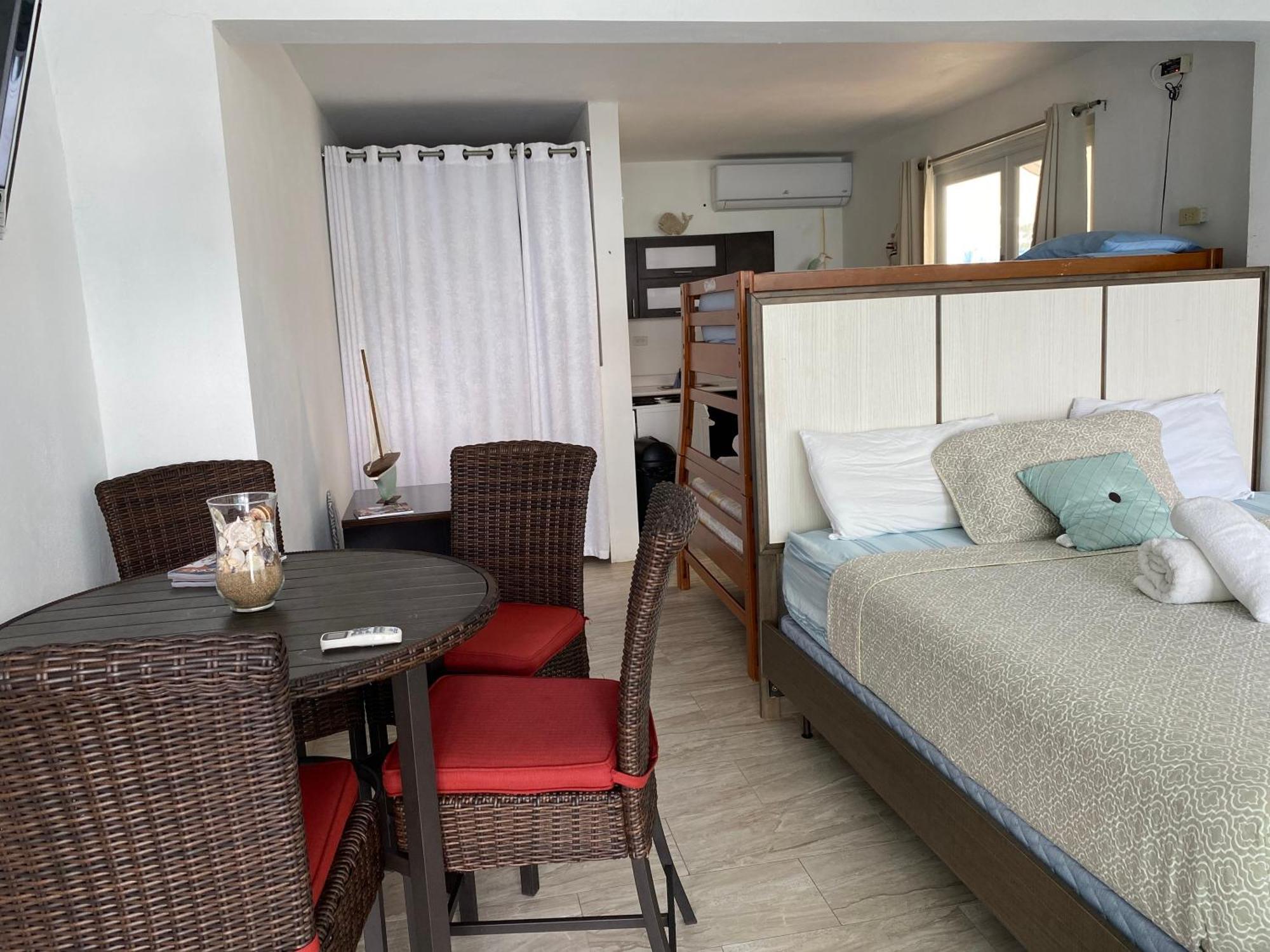 IsloteVentana Al Atlantico At Arecibo 681 Ocean Driveアパートメント 部屋 写真