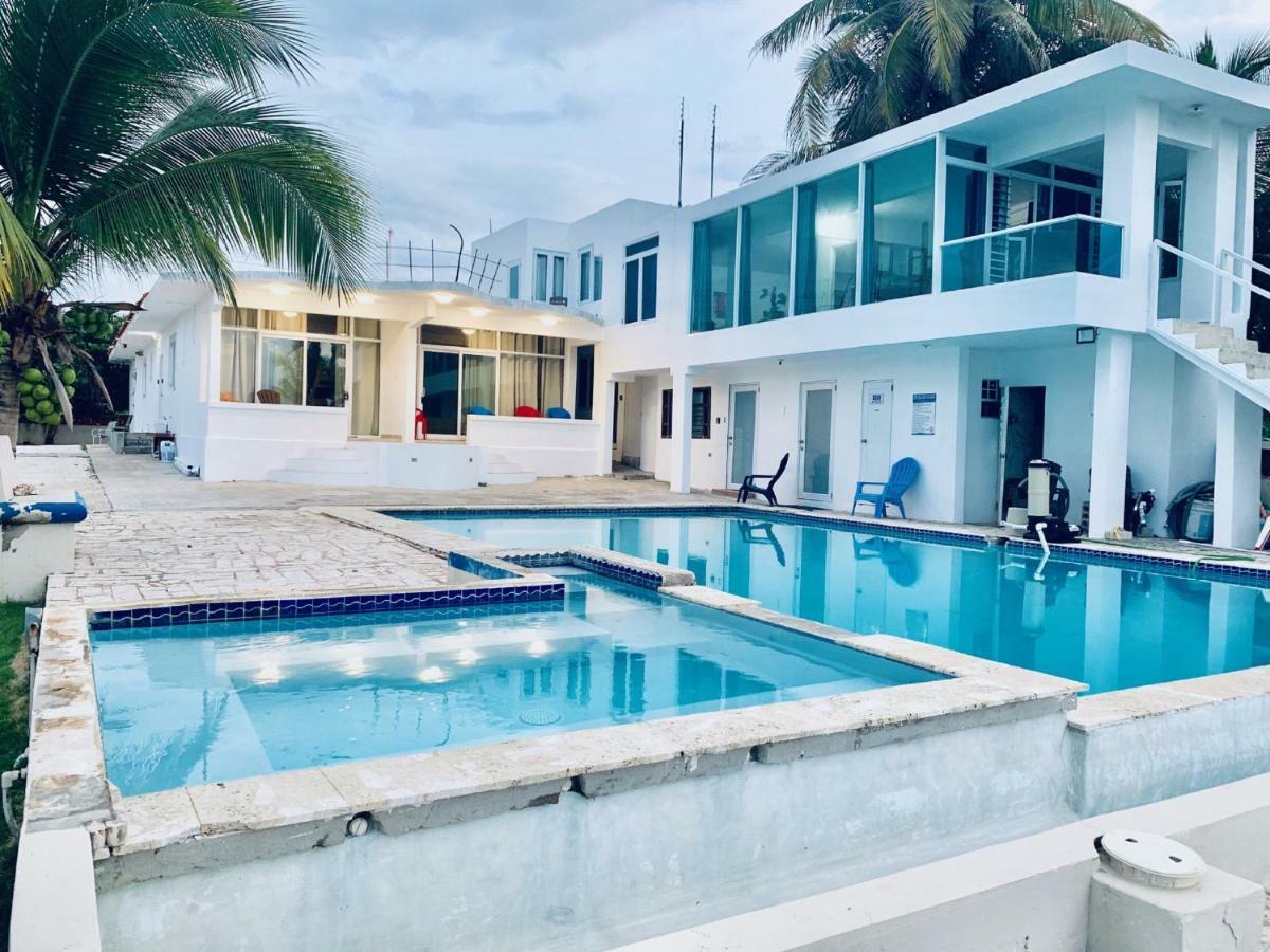 IsloteVentana Al Atlantico At Arecibo 681 Ocean Driveアパートメント エクステリア 写真