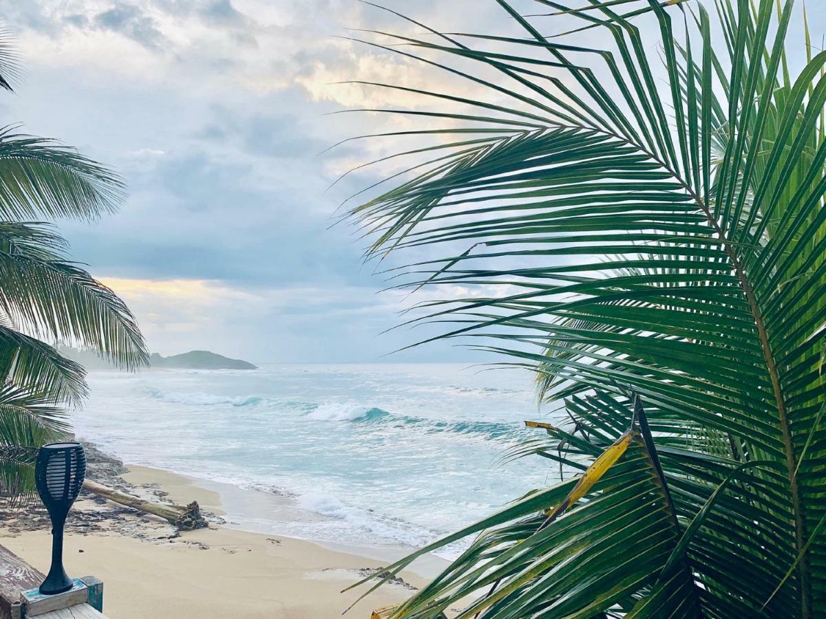 IsloteVentana Al Atlantico At Arecibo 681 Ocean Driveアパートメント エクステリア 写真